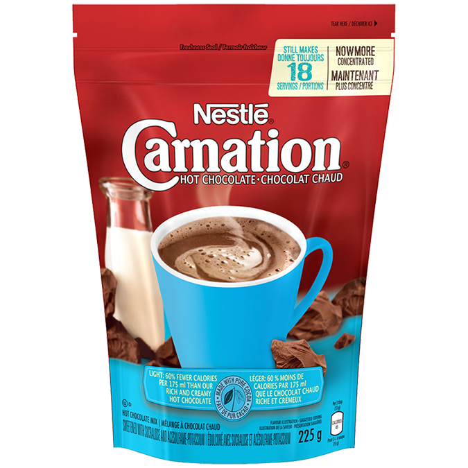 Poudre de chocolat chaud CARNATION, légère avec 60% de calories en moins dans un sac refermable. 225 grammes donnent 18 tasses.